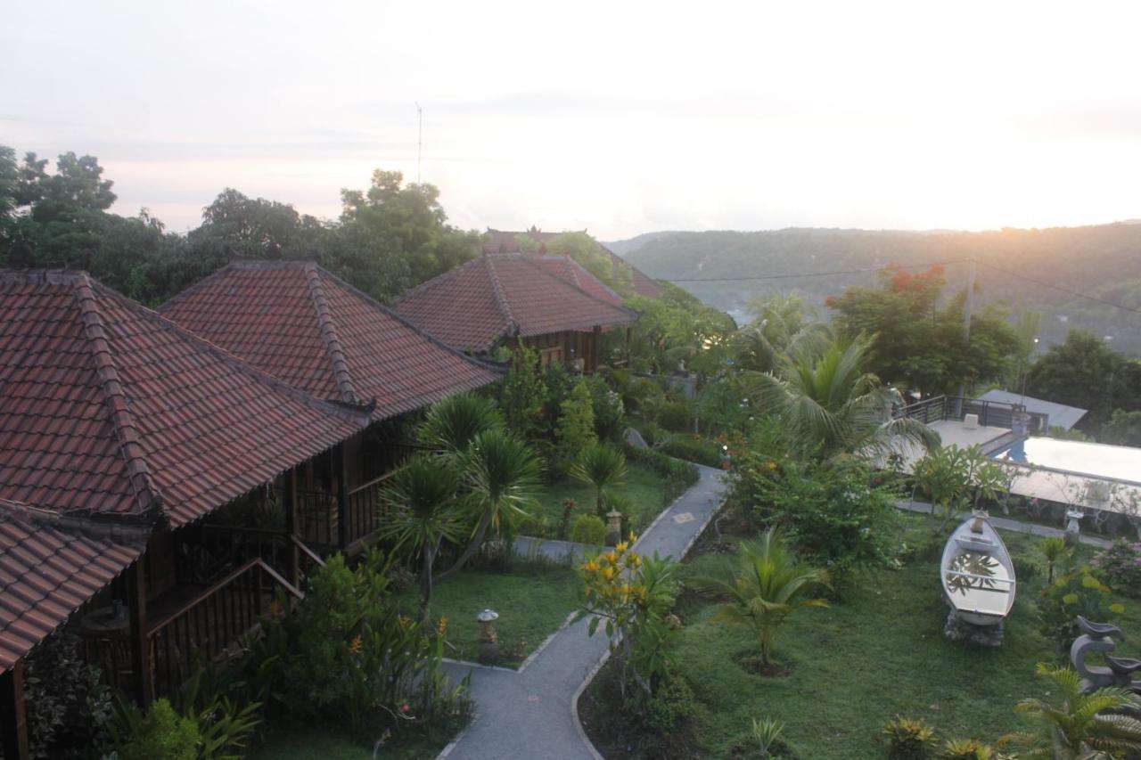 Hotel Dmas Huts Lembongan Nusa Lembongan Zewnętrze zdjęcie