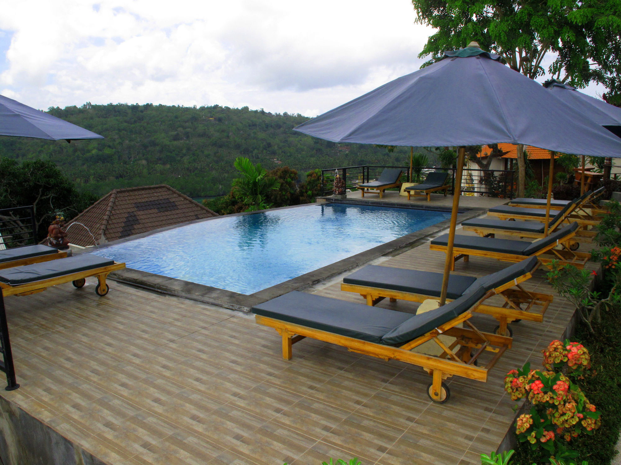 Hotel Dmas Huts Lembongan Nusa Lembongan Zewnętrze zdjęcie