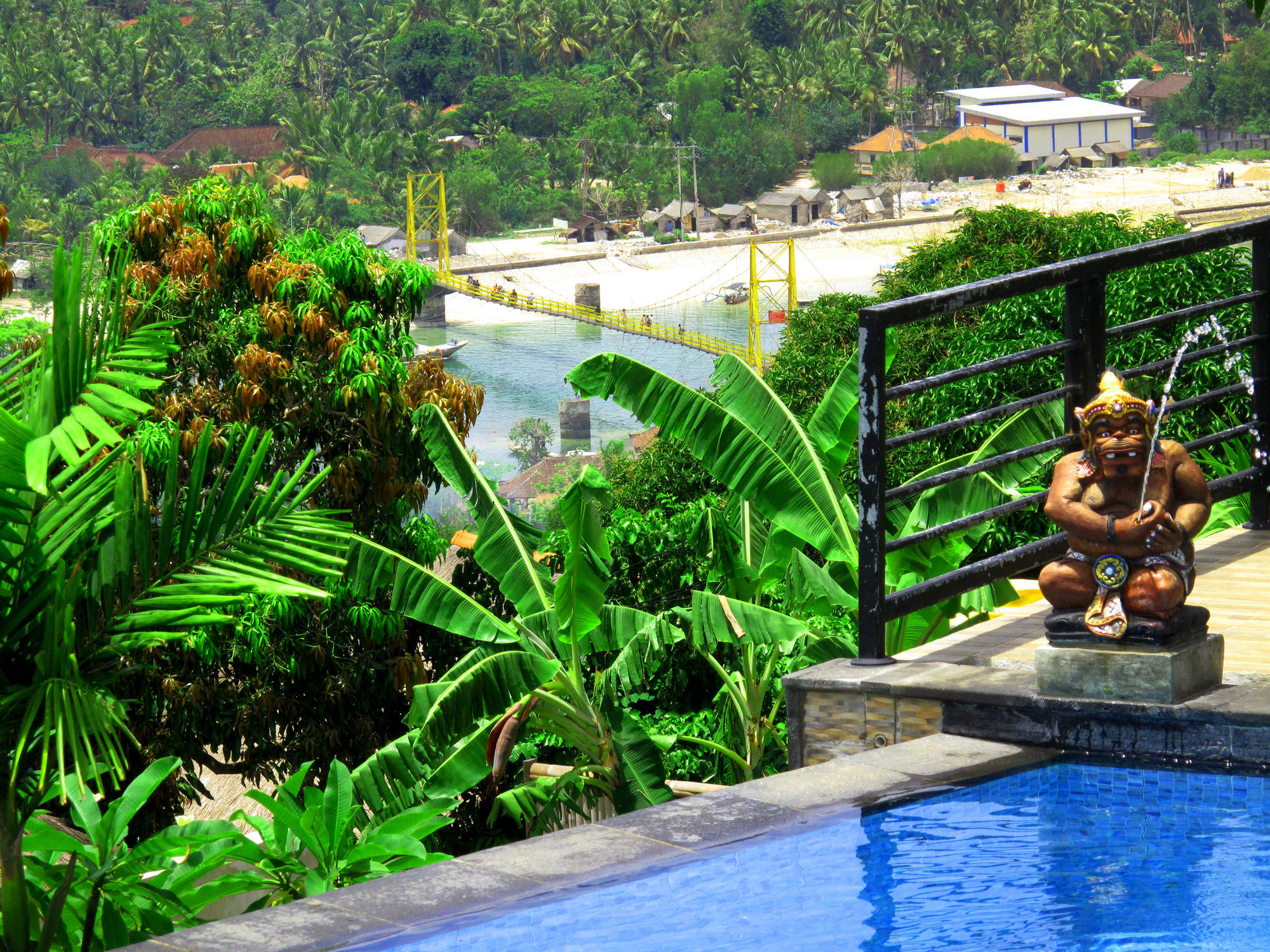 Hotel Dmas Huts Lembongan Nusa Lembongan Zewnętrze zdjęcie